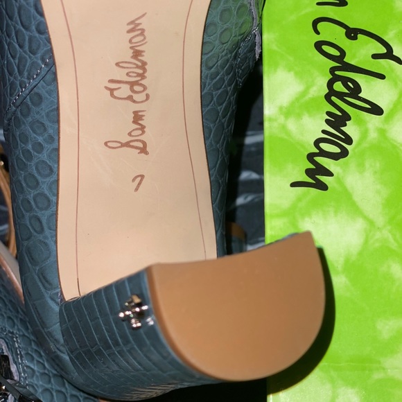 Sam Edelman Raelle Booties - Picture 11 of 11